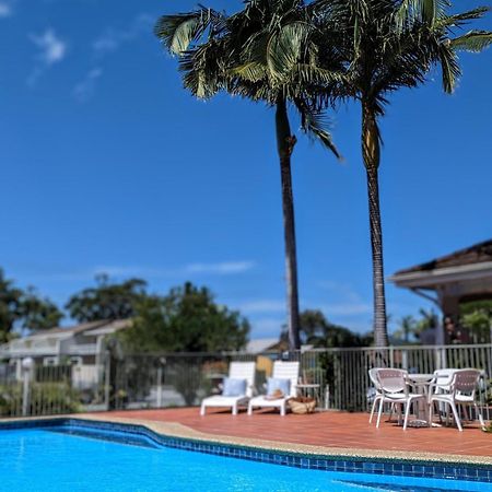 Island Palms Motor Inn Форстер Екстер'єр фото