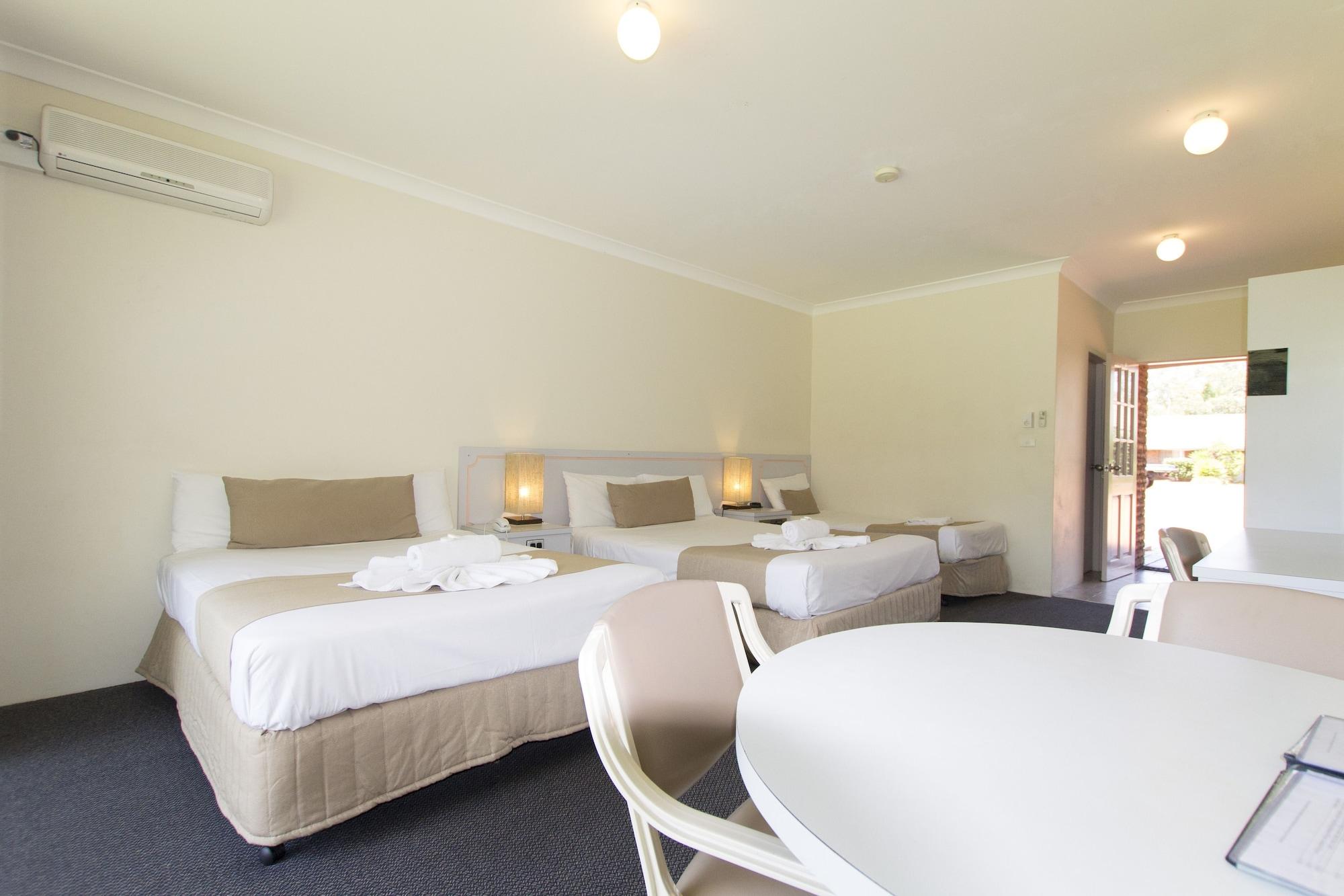 Island Palms Motor Inn Форстер Екстер'єр фото