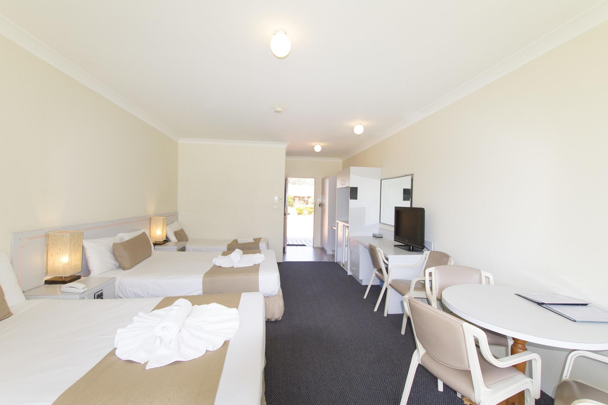 Island Palms Motor Inn Форстер Екстер'єр фото