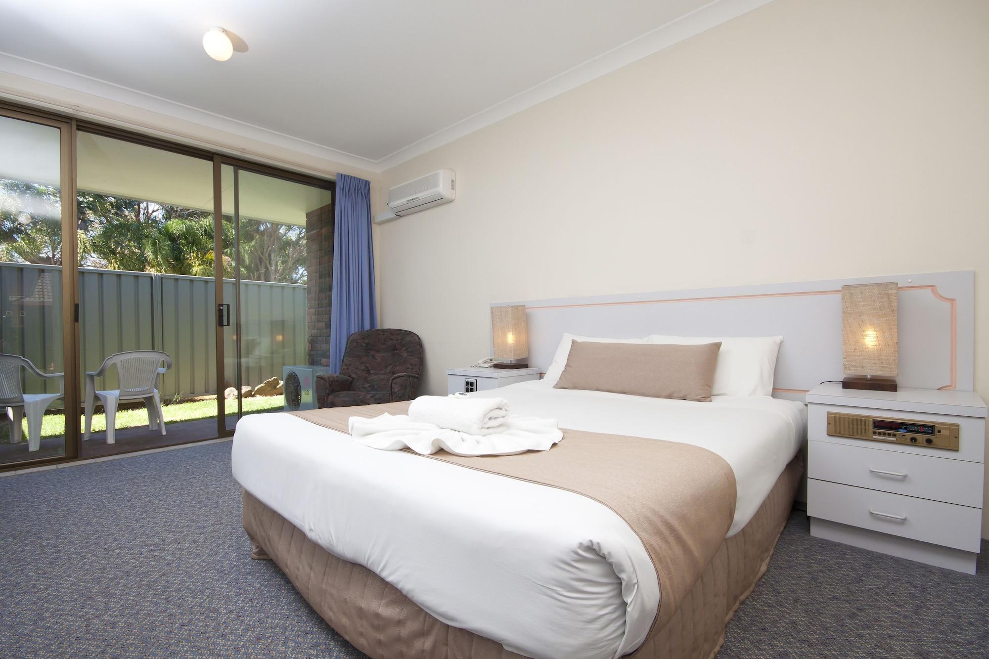Island Palms Motor Inn Форстер Екстер'єр фото