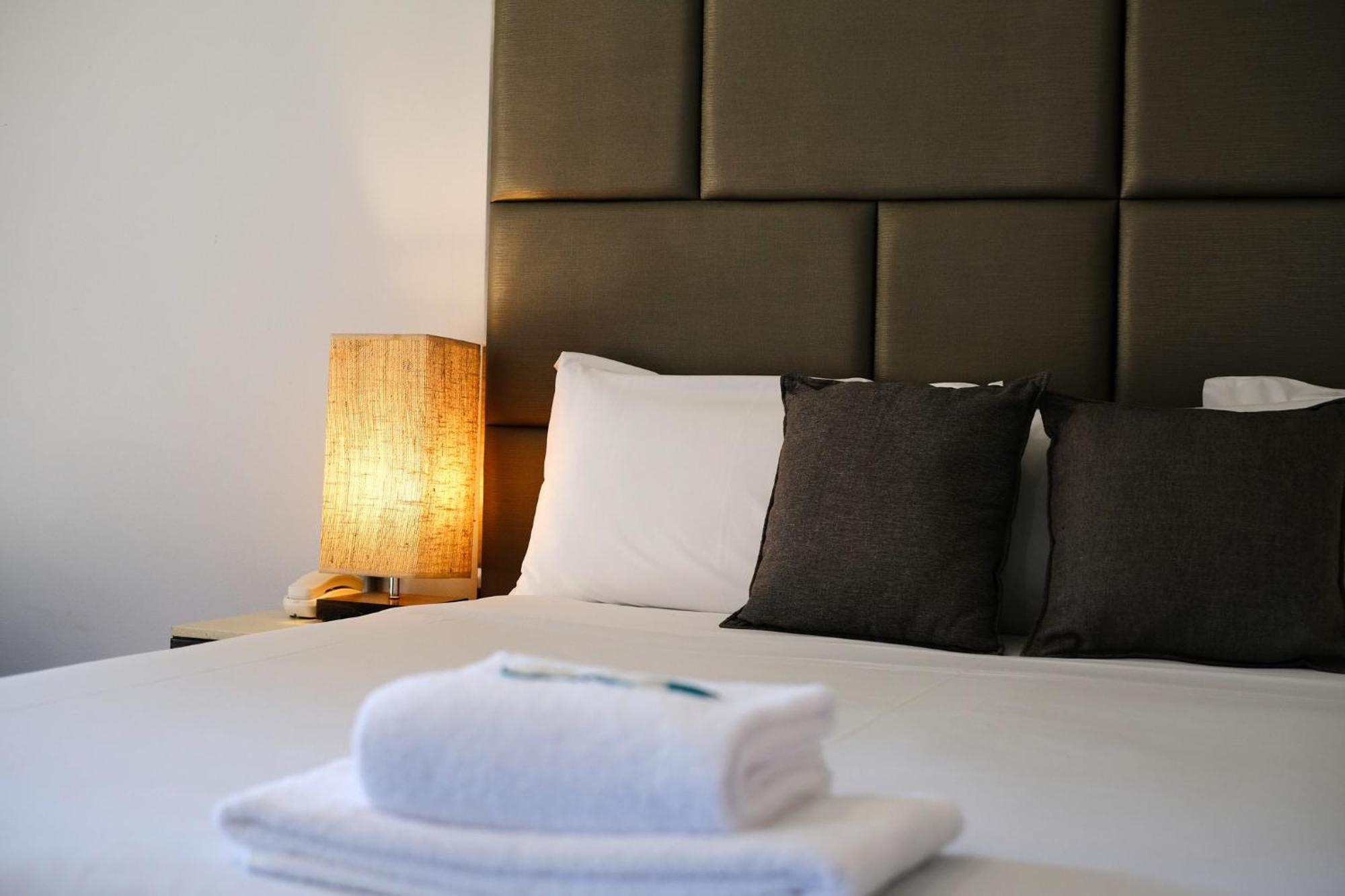 Island Palms Motor Inn Форстер Екстер'єр фото