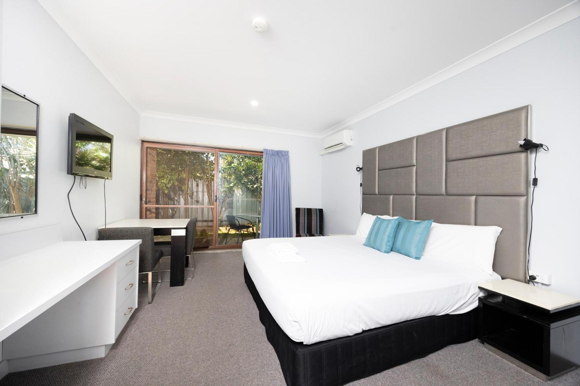 Island Palms Motor Inn Форстер Екстер'єр фото